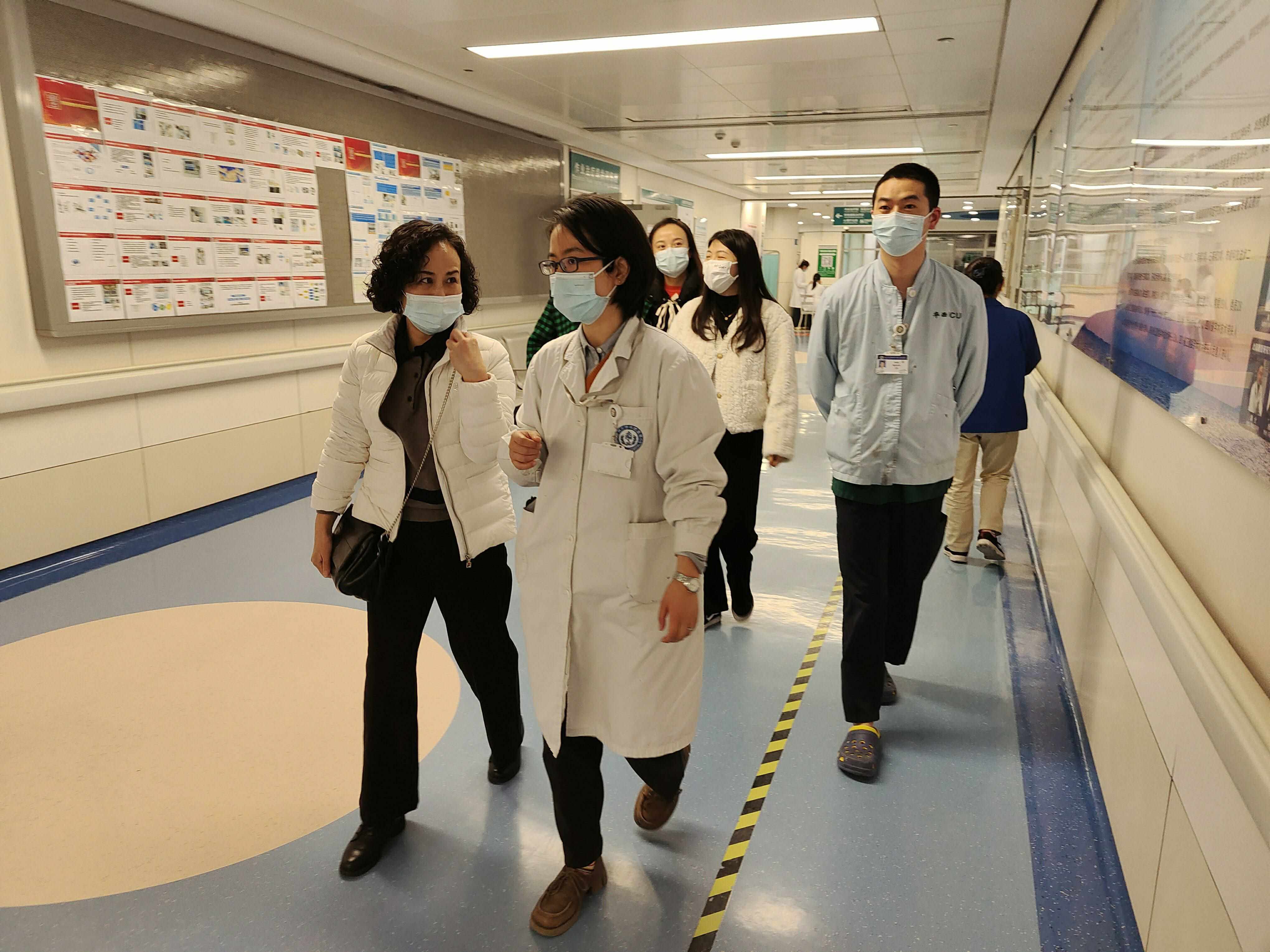雅安职业技术学院教学管理负责人王静院长交流团队来我科参访