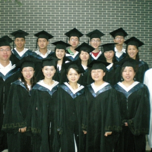 华西临床医学院2005级康复治疗毕业生合影
