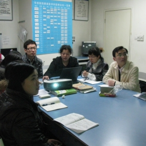我系研究生开展读书报告会活动