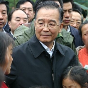 平民总理”温家宝蜀道践行“执政为民”