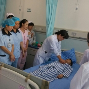 我中心进行心肺复苏技能培训及考核