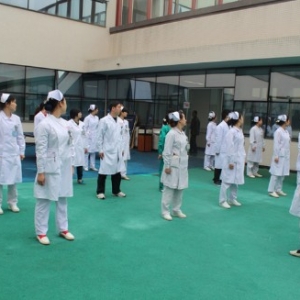 我中心神经康复综合病房组织学习颈椎操