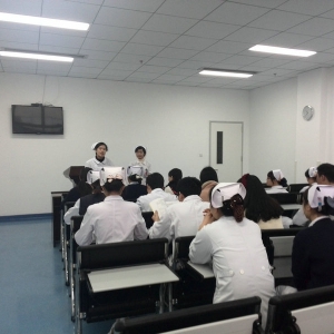 我中心召开规培出科座谈会