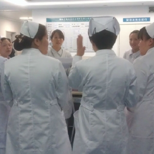 康复医学中心实行专科护士“临床导师制”教学模式