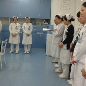 我中心神经康复综合病房组织学习有关埃博拉出血热的相关知识