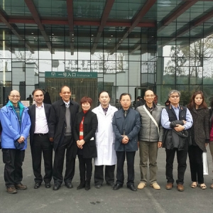 香港理工大学医疗及社会科学院院长一行来访我院温江院区康复医学中心