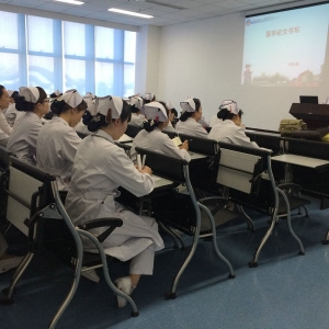 我中心新学期护理三基讲座正式开课