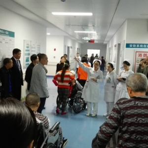 我中心神经康复综合病房召开每月公休会