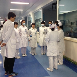 我中心脊髓损伤病房认真执行护理查房制度