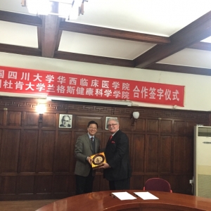 我院与美国杜肯大学康复医学院联合培养研究生签署协议及师生交流会