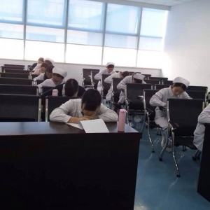 我中心脊髓损伤病房护理组年终大考核严把关