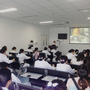 我中心护理组召开职业防护研讨会
