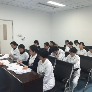 我中心神经康复综合病房进行护理年终总结大会及理论考核。