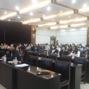 美国Oklahoma大学张欣教授到我院科研基地参观交流