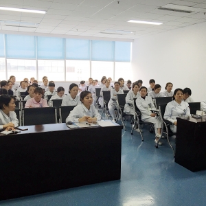 2017年康复医学中心第二次护理疑难病例讨论会顺利完成