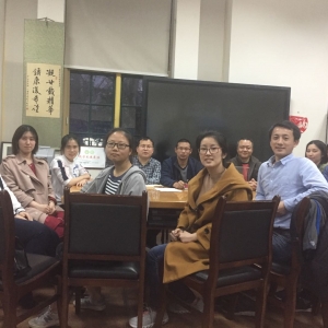 我中心党支部第四党小组召开批评与自我批评组织生活会