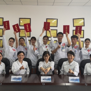 我中心举办第五届“烛耀杯”护理规培学员讲课比赛