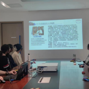 “走进康复医学四川省重点实验室”——华西临床医学院2021级物理治疗101班特色班主任见面会活动顺利开展 ...